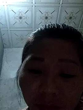 vangkt-cute online show from November 14, 2025, 2:16 pm