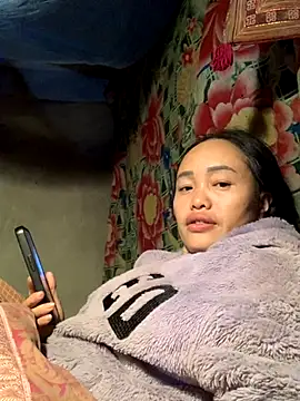 phuong cute online show from November 14, 2025, 4:28 pm