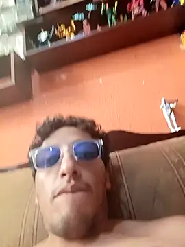 Snapshot of charlyver36 chatting on November 28, 2025, 8:55 pm charlyver36 online show from November 28, 2025, 8:55 pm