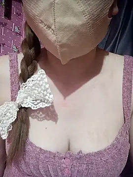 MiHeni online show from April 11, 2026, 5:06 pm