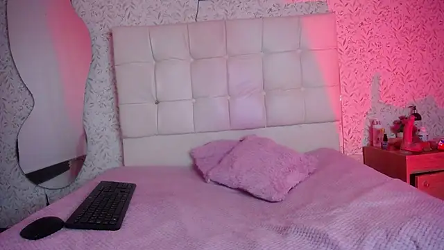 Snapshot of adalya_y chatting on February 9, 2026, 11:36 am adalya y online show from February 9, 2026, 11:36 am