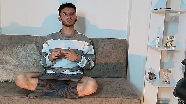 Snapshot of Baby_monster16 chatting on November 11, 2025, 1:33 pm Baby monster16 online show from November 11, 2025, 1:33 pm