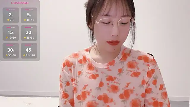 suisui322 online show from January 9, 2026, 1:36 pm