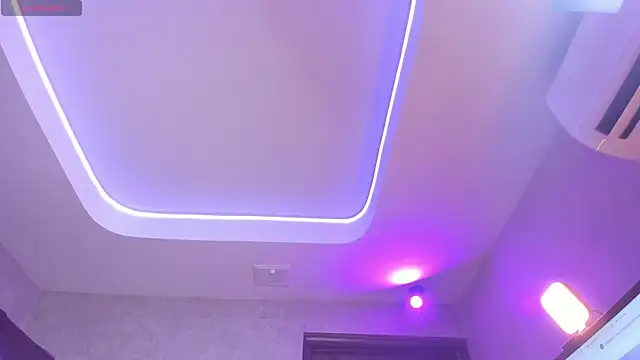 jesssie lee online show from November 24, 2025, 10:09 pm