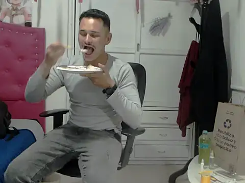 taurosex2025 online show from November 14, 2025, 12:42 am