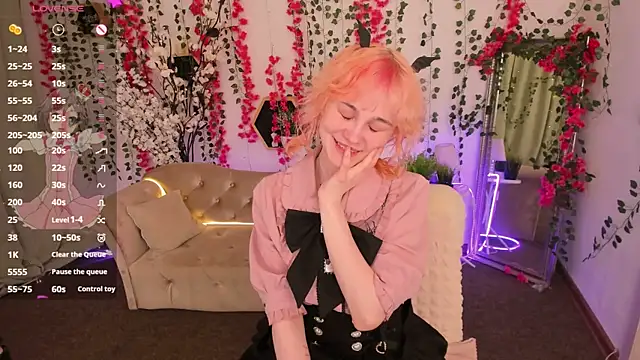 Awawrin online show from November 27, 2025, 8:55 pm