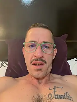 Snapshot of Lucasjandre chatting on June 24, 2026, 8:19 pm Lucasjandre online show from June 24, 2026, 8:19 pm