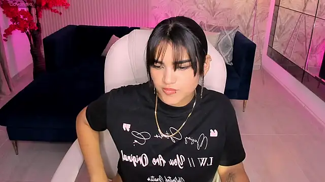 Snapshot of Kim_stonee chatting on June 27, 2026, 7:41 pm Kim stonee online show from June 27, 2026, 7:41 pm