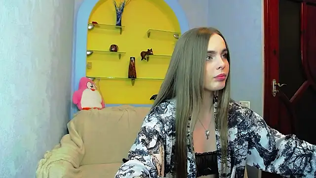 AlicaLOVEalisa777 online show from March 3, 2026, 10:48 pm