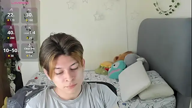 Felix kitty online show from November 22, 2025, 7:02 pm