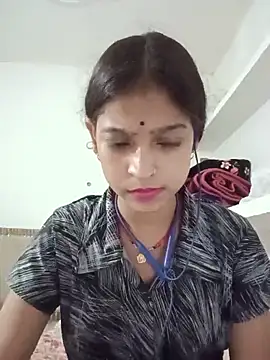 Snapshot of Mohnicute chatting on May 13, 2026, 1:25 am Mohnicute online show from May 13, 2026, 1:25 am
