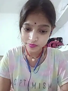 Snapshot of Mohnicute chatting on May 18, 2026, 9:09 pm Mohnicute online show from May 18, 2026, 9:09 pm