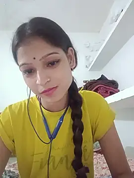 Snapshot of Mohnicute chatting on June 7, 2026, 5:16 pm Mohnicute online show from June 7, 2026, 5:16 pm