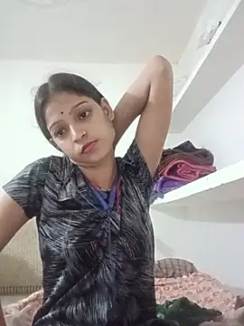 Snapshot of Mohnicute chatting on June 11, 2026, 6:06 pm Mohnicute online show from June 11, 2026, 6:06 pm