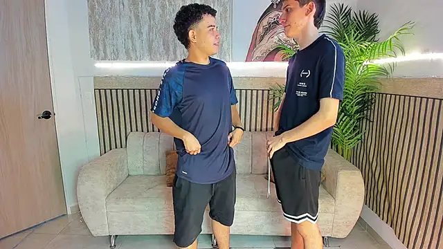 Justingsex1 online show from December 4, 2025, 5:17 am