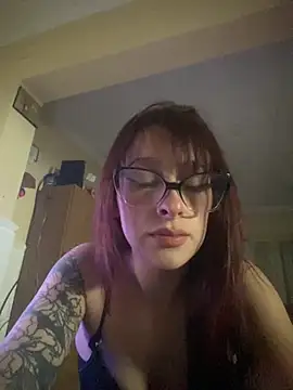 Taurina0105 online show from June 25, 2026, 3:50 am