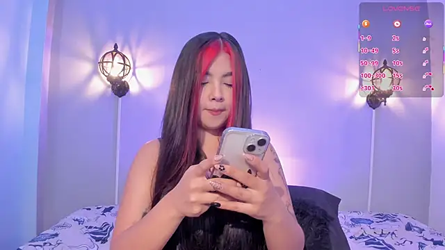 Stephany-roses- online show from January 13, 2026, 9:20 pm