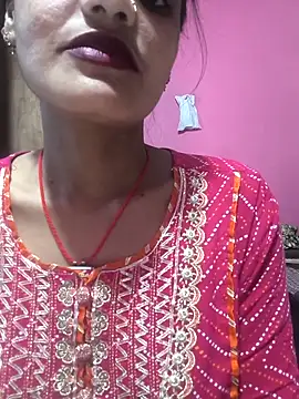 Snapshot of Zoya_Gi chatting on November 11, 2025, 8:03 am Zoya Gi online show from November 11, 2025, 8:03 am