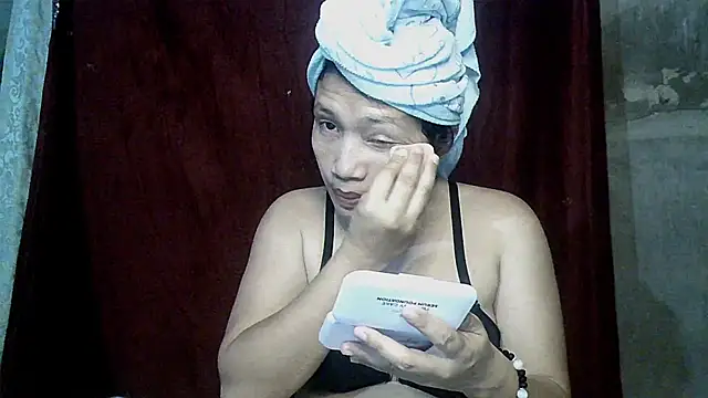 xwindyxxx online show from May 13, 2026, 12:24 pm