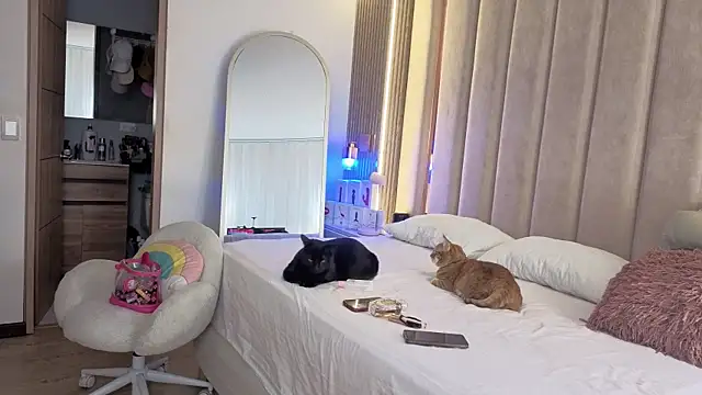 Iamnyxy online show from December 1, 2025, 11:04 am