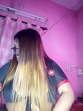 Bunnybush37 online show from February 18, 2026, 3:08 pm