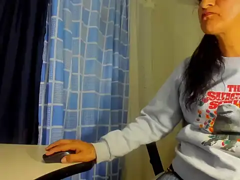 Snapshot of Tiff_Dirty69 chatting on November 28, 2025, 5:32 am Tiff Dirty69 online show from November 28, 2025, 5:32 am