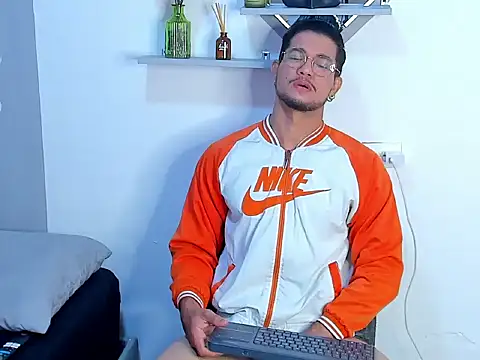 Snapshot of Nolan_joness chatting on May 23, 2026, 11:58 am Nolan joness online show from May 23, 2026, 11:58 am