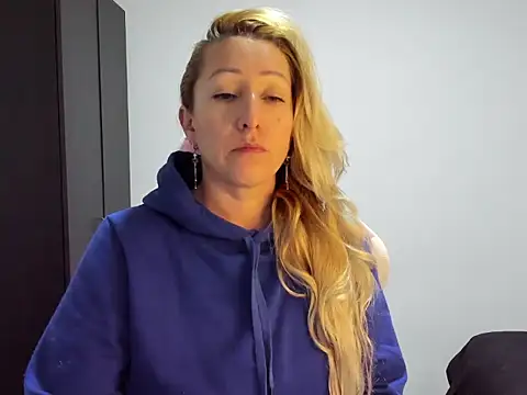 chrystal sl852 online show from February 7, 2026, 1:42 am