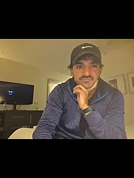 Snapshot of piggylatino chatting on December 16, 2025, 5:18 pm piggylatino online show from December 16, 2025, 5:18 pm