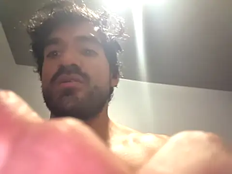 Snapshot of piggylatino chatting on January 12, 2026, 1:11 am piggylatino online show from January 12, 2026, 1:11 am