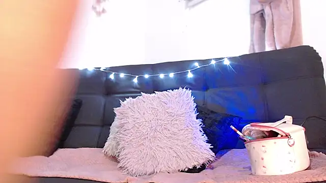 valery carter01 online show from December 15, 2025, 7:18 pm