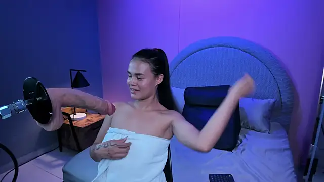 Sara rhoades online show from March 27, 2026, 8:08 pm