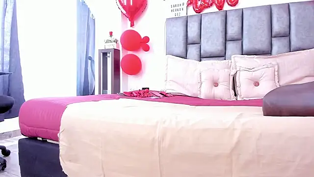 sarahhernandez online show from February 22, 2026, 3:54 pm