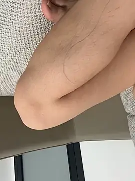 Snapshot of A-1130 chatting on November 12, 2025, 9:32 am A-1130 online show from November 12, 2025, 9:32 am