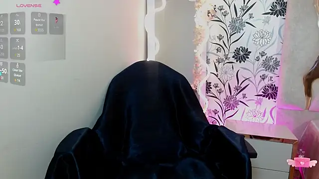 Snapshot of Joselyn_tay chatting on January 10, 2026, 11:45 am Joselyn tay online show from January 10, 2026, 11:45 am