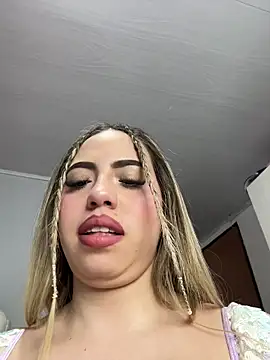 Snapshot of cupcakee_ chatting on November 16, 2025, 7:52 pm cupcakee online show from November 16, 2025, 7:52 pm