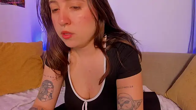 Ana Torres  online show from July 2, 2026, 6:25 pm