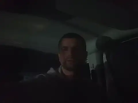 Snapshot of TwardyKierowca chatting on November 21, 2025, 9:02 pm TwardyKierowca online show from November 21, 2025, 9:02 pm