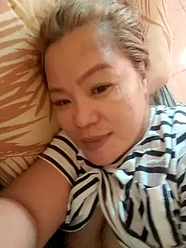 loriepinay46 online show from June 8, 2026, 8:15 am