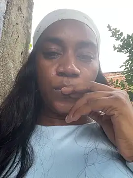 Snapshot of AishaOwens chatting on February 24, 2026, 3:43 pm AishaOwens online show from February 24, 2026, 3:43 pm