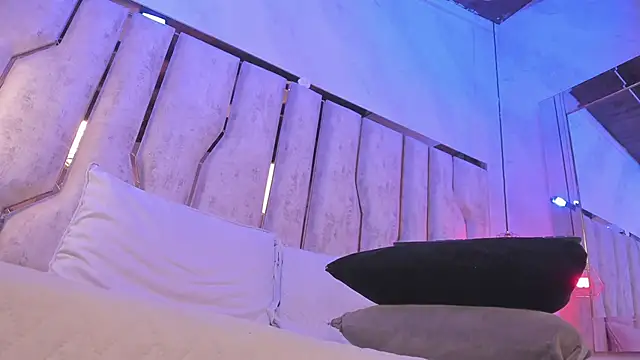 Snapshot of Caroline_palmerr chatting on February 4, 2026, 3:23 am Caroline palmerr online show from February 4, 2026, 3:23 am