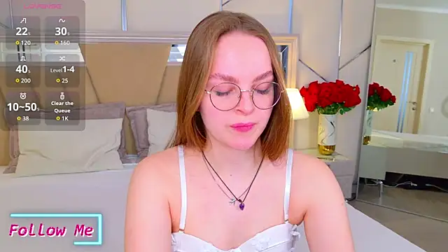 MadisonSmitt online show from March 21, 2026, 5:12 am