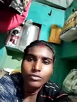 Snapshot of Big_Lovexx chatting on February 4, 2026, 3:40 pm Big Lovexx online show from February 4, 2026, 3:40 pm