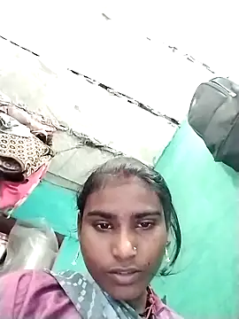 Snapshot of Big_Lovexx chatting on February 10, 2026, 5:33 am Big Lovexx online show from February 10, 2026, 5:33 am