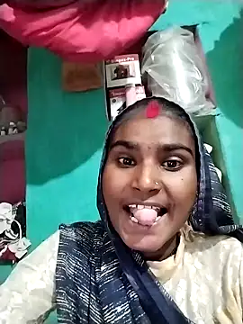 Snapshot of Big_Lovexx chatting on February 24, 2026, 10:35 am Big Lovexx online show from February 24, 2026, 10:35 am