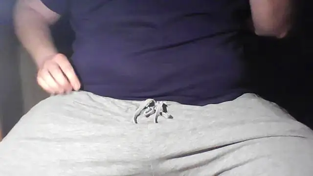 Snapshot of bigcumfrench chatting on March 1, 2026, 4:25 am bigcumfrench online show from March 1, 2026, 4:25 am