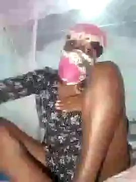 Molatane0 online show from November 16, 2025, 12:05 am