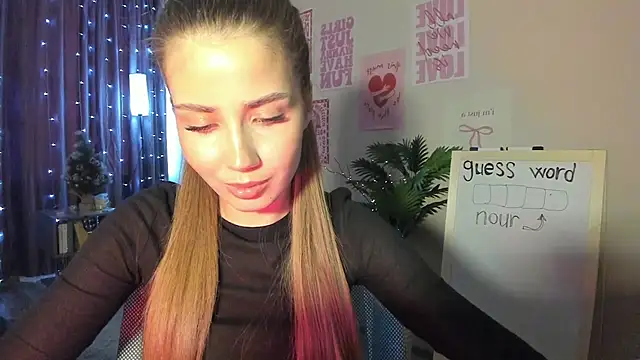 Snapshot of Aurora_Glow21 chatting on March 12, 2026, 12:33 pm Aurora Glow21 online show from March 12, 2026, 12:33 pm