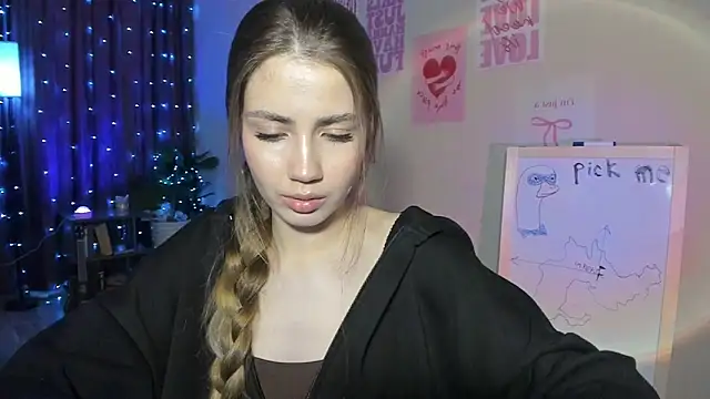 Snapshot of Aurora_Glow21 chatting on March 21, 2026, 12:21 pm Aurora Glow21 online show from March 21, 2026, 12:21 pm