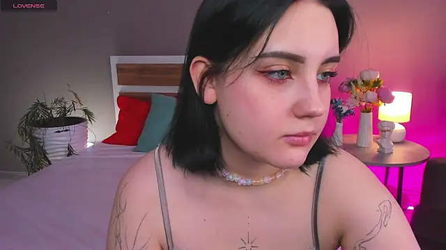 Snapshot of hey_tessa chatting on February 1, 2026, 6:06 pm hey tessa online show from February 1, 2026, 6:06 pm